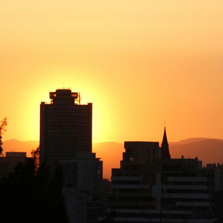 Mulhouse, Urban Family Nest Apartment ภายนอก รูปภาพ